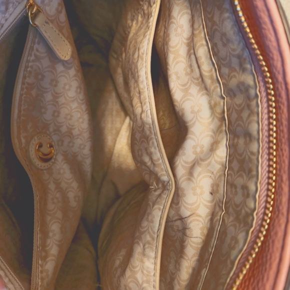 💕 CHARMING CHARLES Purse 💕 - Picture 2 of 10